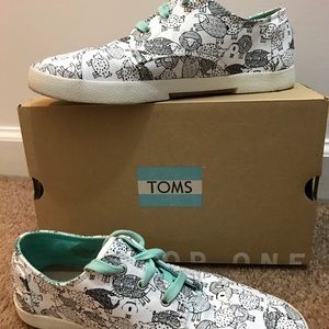 TOMS sheep canvas paseos
